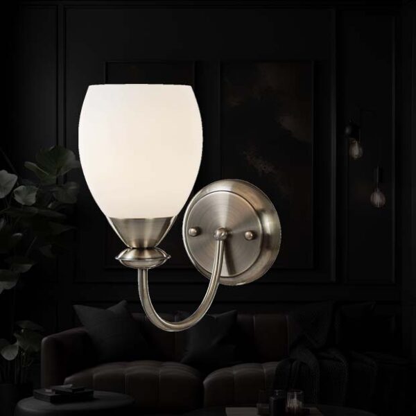 regal wall light manara