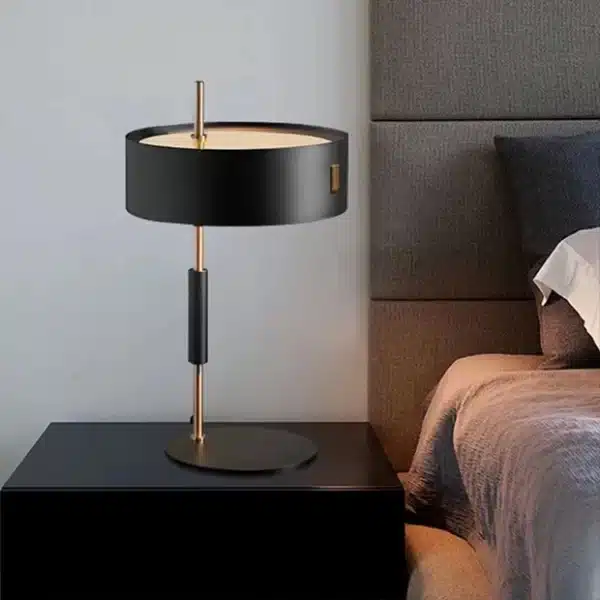 Dark Ring Table Lamp